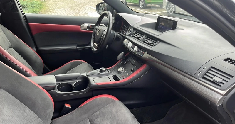Lexus CT cena 111900 przebieg: 31474, rok produkcji 2020 z Mogilno małe 352